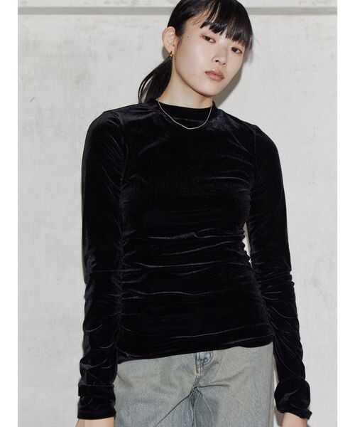 VEQUM（VEQUM）の「【VEQUM】GATHER FIT VELOUR TOPS（Tシャツ/カットソー・レディース・ブラウン/ブルー/ブラック・FREE）」の20枚目の写真