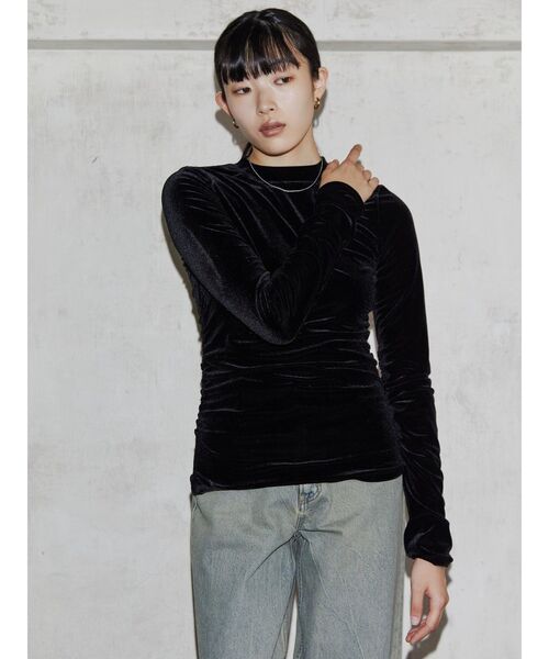 VEQUM（VEQUM）の「【VEQUM】GATHER FIT VELOUR TOPS（Tシャツ/カットソー・レディース・ブラウン/ブルー/ブラック・FREE）」の21枚目の写真