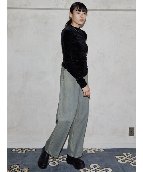 VEQUM（VEQUM）の「【VEQUM】GATHER FIT VELOUR TOPS（Tシャツ/カットソー・レディース・ブラウン/ブルー/ブラック・FREE）」の22枚目の写真