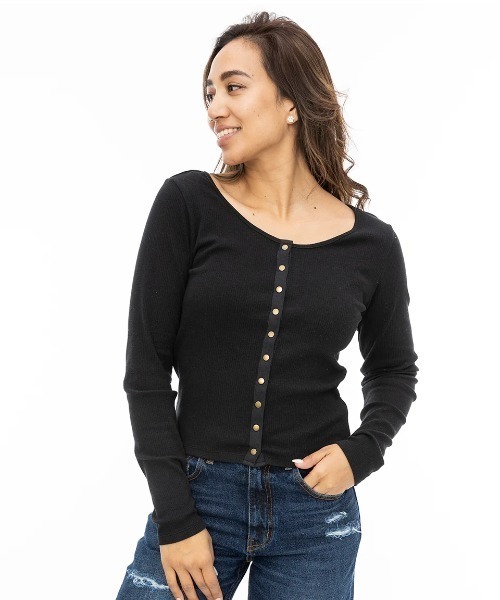BILLABONG(ビラボン)の「BILLABONG レディース SNAP BACK LS TEE ロンT 【2024年秋冬モデル】/ビラボンスナップボタン長袖カットソー(Tシャツ/カットソー・レディース・ブラック/ホワイト系その他/グリーン系その他・MEDIUM)」の3枚目の写真