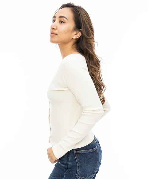 BILLABONG(ビラボン)の「BILLABONG レディース SNAP BACK LS TEE ロンT 【2024年秋冬モデル】/ビラボンスナップボタン長袖カットソー(Tシャツ/カットソー・レディース・ブラック/ホワイト系その他/グリーン系その他・MEDIUM)」の4枚目の写真