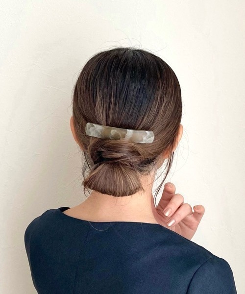 tone(トーン)の「【KuKuLu TOKYO】スタンハーフサイズ square バレッタ(バレッタ/ヘアクリップ・レディース・ベージュ/グリーン/ピンク/アイボリー/ブルー・FREE)」の1枚目の写真