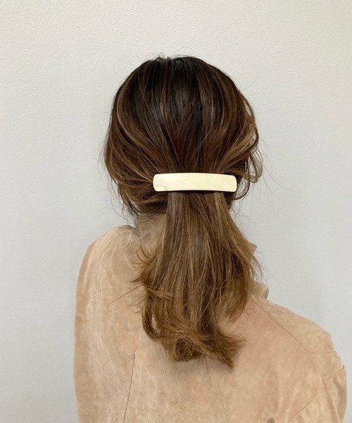 tone(トーン)の「【KuKuLu TOKYO】スタンハーフサイズ square バレッタ(バレッタ/ヘアクリップ・レディース・ベージュ/グリーン/ピンク/アイボリー/ブルー・FREE)」の2枚目の写真