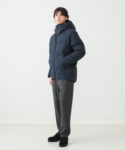 B:MING by BEAMS(ビーミングバイビームス)の「ISAORA / VOYAGER フーデッド ダウンジャケット(ダウンジャケット/コート・メンズ・ブラック/ネイビー・SMALL/MEDIUM)」の5枚目の写真