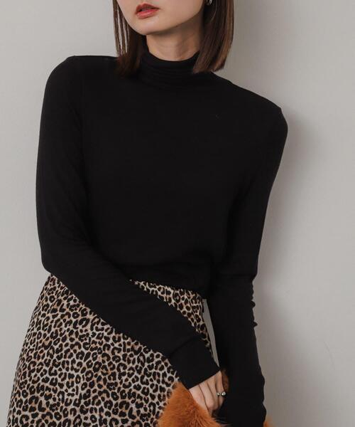 SENSE OF PLACE by URBAN RESEARCH（センスオブプレイスバイアーバンリサーチ）の「メローハイネックトップ（Tシャツ/カットソー・レディース・グリーン/ホワイト系その他/チャコールグレー/アイボリー/ブラック/イエロー・ONE）」の3枚目の写真