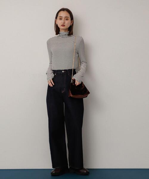 SENSE OF PLACE by URBAN RESEARCH（センスオブプレイスバイアーバンリサーチ）の「メローハイネックトップ（Tシャツ/カットソー・レディース・グリーン/ホワイト系その他/チャコールグレー/アイボリー/ブラック/イエロー・ONE）」の13枚目の写真