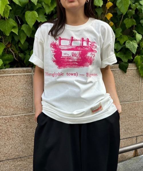 THEATRE PRODUCTS（シアタープロダクツ）の「【Found THEATRE PRODUCTS】ブリッジウォータープリントTシャツ（Tシャツ/カットソー・レディース・ホワイト/ネイビー・FREE）」の9枚目の写真