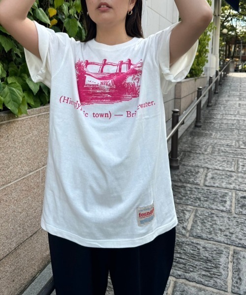 THEATRE PRODUCTS（シアタープロダクツ）の「【Found THEATRE PRODUCTS】ブリッジウォータープリントTシャツ（Tシャツ/カットソー・レディース・ホワイト/ネイビー・FREE）」の10枚目の写真