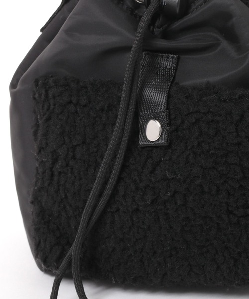 LAKOLE（ラコレ）の「ボアコンビミニショルダーバッグ / 132230（ショルダーバッグ・メンズ・カーキ/ブラック/ベージュ・FREE）」の16枚目の写真