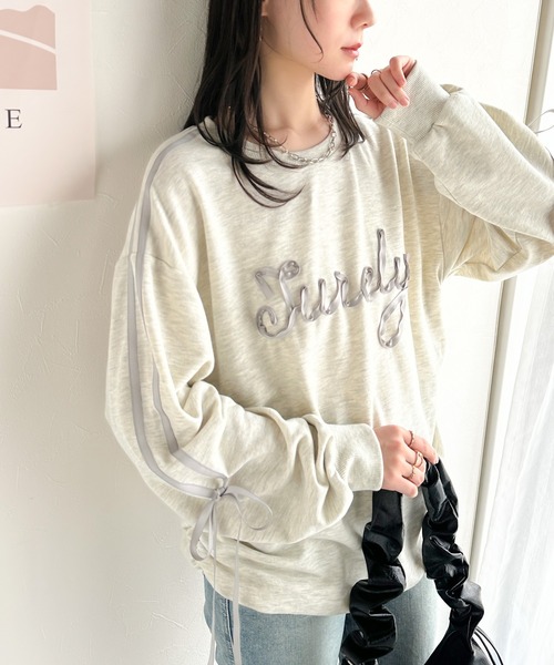 mily bilet(ミウィビレット)の「【mily bilet】気分上がるサテンリボンロゴが可愛い。サイドシャーリングサテンリボン使いスウェットトップス(長袖)(スウェット・レディース・アイボリー/オートミール/チャコールグレー・X-LARGE/SMALL/MEDIUM/LARGE)」の17枚目の写真