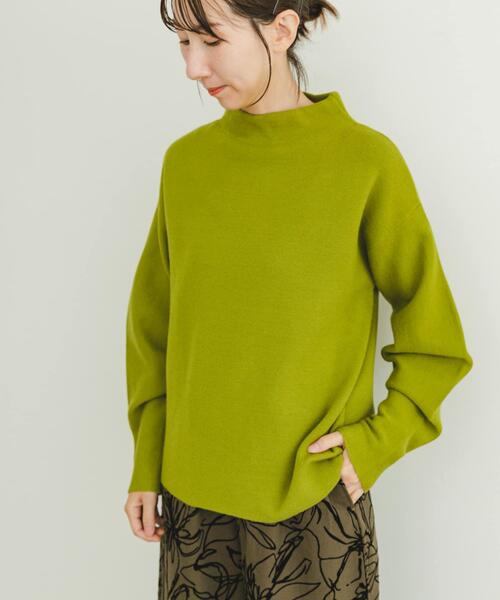 ITEMS URBANRESEARCH（アイテムズ アーバンリサーチ）の「ボトルネックニット（ニット/セーター・レディース・ピンク/グリーン/ブラック/オフホワイト/ライトブルー・FREE）」の4枚目の写真