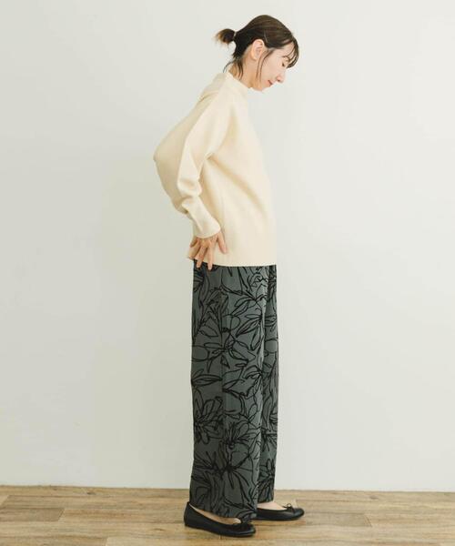 ITEMS URBANRESEARCH（アイテムズ アーバンリサーチ）の「ボトルネックニット（ニット/セーター・レディース・ピンク/グリーン/ブラック/オフホワイト/ライトブルー・FREE）」の21枚目の写真