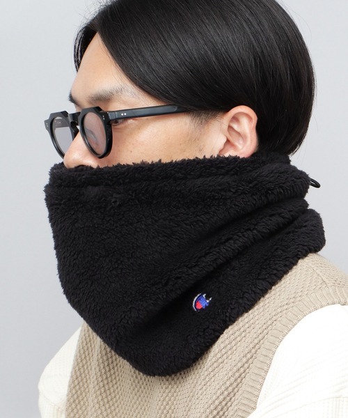Champion(チャンピオン)の「たっぷりボリューム ファーフリース ボアネックウォーマー(ネックウォーマー/スヌード・メンズ・ブラック/グレイッシュベージュ/アイボリー/ネイビー/チャコール・FREE)」の8枚目の写真