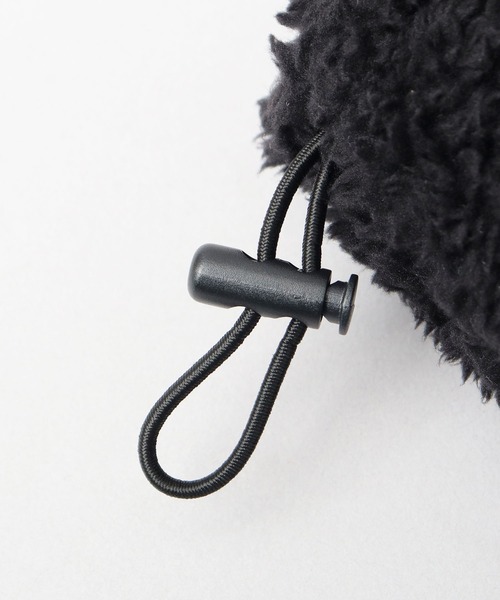 Champion(チャンピオン)の「たっぷりボリューム ファーフリース ボアネックウォーマー(ネックウォーマー/スヌード・メンズ・ブラック/グレイッシュベージュ/アイボリー/ネイビー/チャコール・FREE)」の13枚目の写真