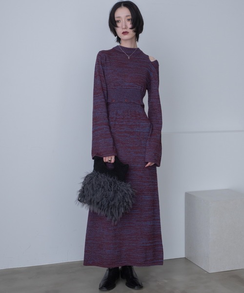 VACANCY（ヴァカンシー）の「配色フリンジニットバッグ（ハンドバッグ・レディース・ブラック/アイボリー/ブルー・FREE）」の11枚目の写真