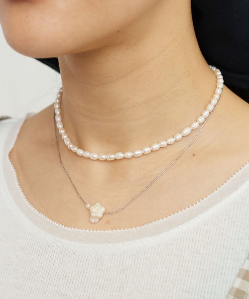 fig Ｌondon（フィグロンドン）の「Hana pearl necklace（ネックレス・レディース・シルバー/ゴールド・FREE）」の19枚目の写真