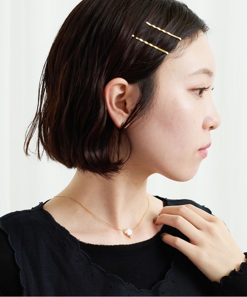 fig Ｌondon（フィグロンドン）の「Hana pearl necklace（ネックレス・レディース・シルバー/ゴールド・FREE）」の5枚目の写真