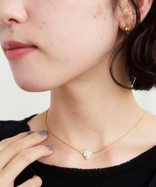 fig Ｌondon（フィグロンドン）の「Hana pearl necklace（ネックレス・レディース・シルバー/ゴールド・FREE）」の11枚目の写真