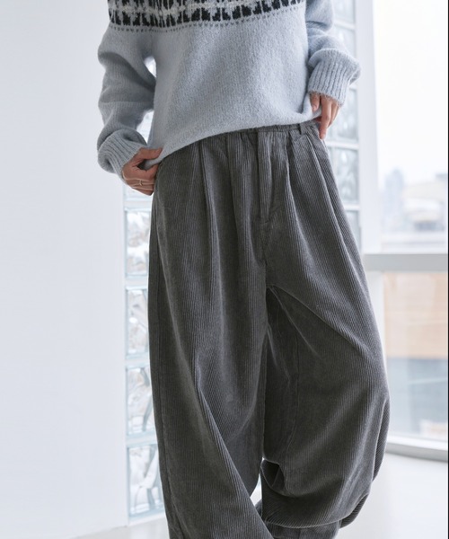 UNE MANSION（ユヌマンション）の「コーデュロイ バルーン ワイドパンツ（その他パンツ・レディース・グリーン/グレー/ブラック/オレンジ/ベージュ・FREE）」の14枚目の写真