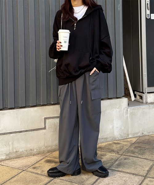 ISOOK（アイスー）の「【ISOOK / アイスー】オーバーサイズハーフジップパーカー / ビッグシルエット フーディ ルーズ丈 ZOZOTOWN限定（パーカー・レディース・グレー/ブラック・FREE）」の8枚目の写真