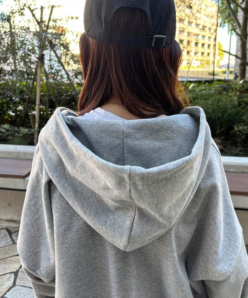 ISOOK（アイスー）の「【ISOOK / アイスー】オーバーサイズハーフジップパーカー / ビッグシルエット フーディ ルーズ丈 ZOZOTOWN限定（パーカー・レディース・グレー/ブラック・FREE）」の16枚目の写真