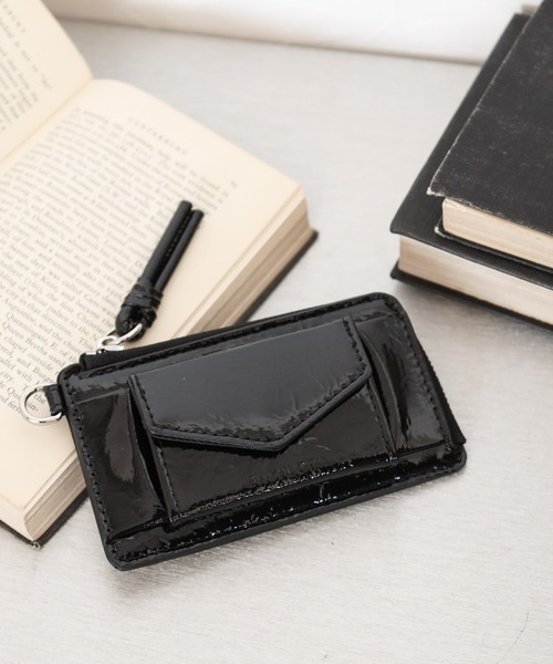 BAYFLOW（ベイフロー）の「メタリックフラグメントケース（財布・レディース・ブラック/イエロー/ライトグレー・FREE）」の2枚目の写真