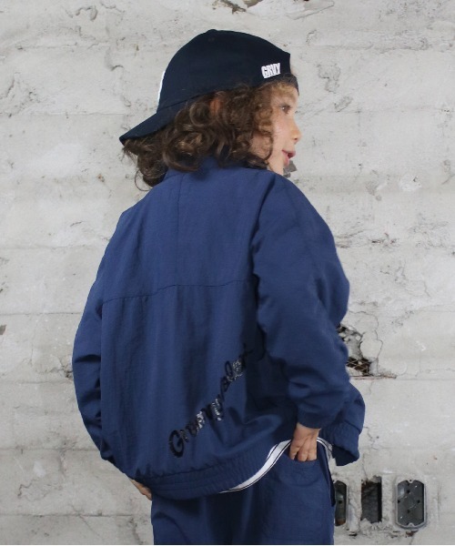 GROOVY COLORS(グルービーカラーズ)の「Nylon Taffeta Zip Jacket(ナイロンジャケット・キッズ・グリーン/ネイビー・140/130)」の4枚目の写真