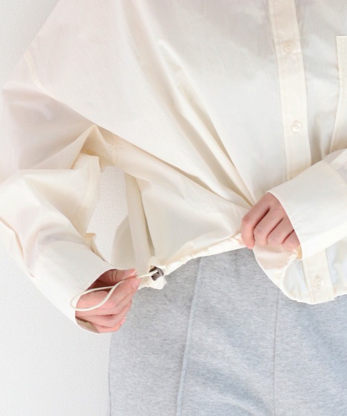 cepo(セポ)の「〈袖2way仕様〉クロップド丈 ビッグシルエットポケットシャツ(シャツ/ブラウス・レディース・オフホワイト/サックスブルー/ピンク/ベージュ・M)」の13枚目の写真