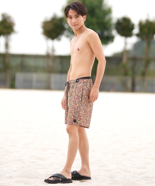 RVCA ルーカ　ボードショーツ　海パンフラワーパターン 水着 L定価¥7700 RVCA ルーカ ボードショーツ 海パンフラワーパターン 水着 L定価