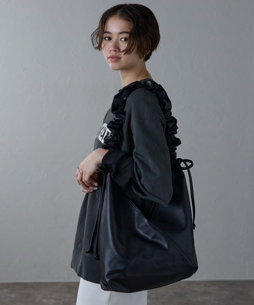 トライアングルギャザーPUレザーバッグ（ショルダーバッグ）｜Bonjour Sagan（ボンジュールサガン）ショルダーバッグ