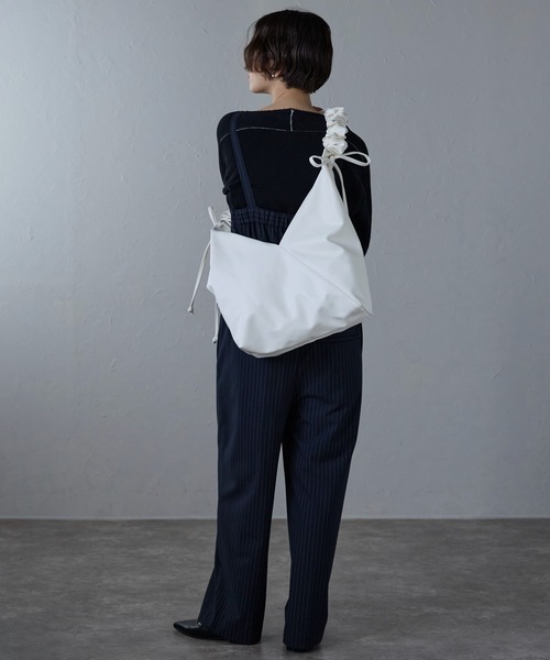 トライアングルギャザーPUレザーバッグ（ショルダーバッグ）｜Bonjour Sagan（ボンジュールサガン）