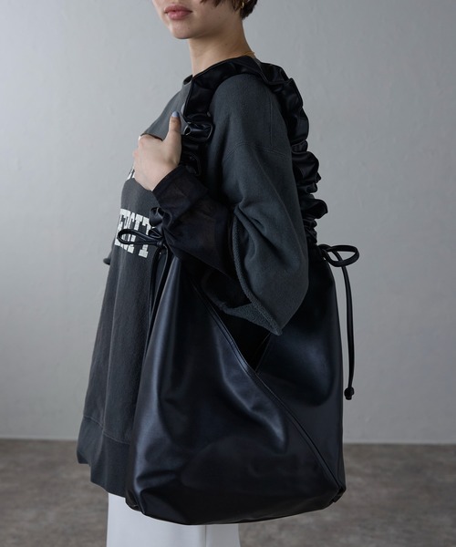 トライアングルギャザーPUレザーバッグ（ショルダーバッグ）｜Bonjour Sagan（ボンジュールサガン）