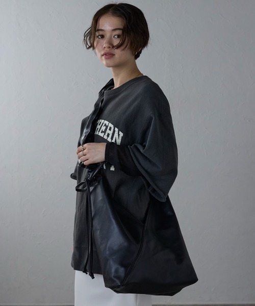 トライアングルギャザーPUレザーバッグ（ショルダーバッグ）｜Bonjour Sagan（ボンジュールサガン）