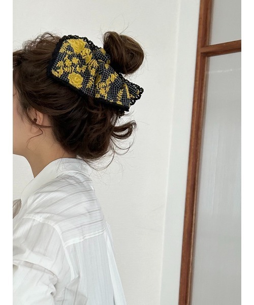 LILY BROWN（リリーブラウン）の「コットンレースビッグシュシュ（その他ヘアアクセサリー・レディース・ホワイト/ブラック/その他・FREE）」の5枚目の写真