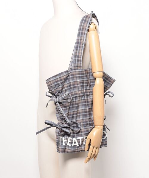 THEATRE PRODUCTS(シアタープロダクツ)の「チェックトートバッグ(トートバッグ・レディース・ネイビー/ベージュ・FREE)」の16枚目の写真