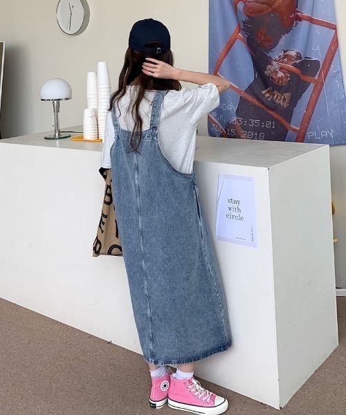 SHEPP(シープ)の「アシンメトリーポケット Iラインデニムジャンパースカート(ジャンパースカート・レディース・サックスブルー/ブルー・M/L)」の3枚目の写真