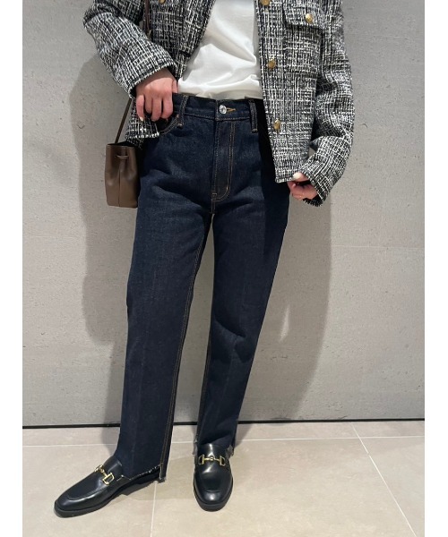 Mila Owen（ミラオーウェン）の「裾段差テーパードデニムパンツ（デニムパンツ・レディース・ピンク/インディゴブルー/ライトブルー/ブルー・00/2/1/0）」の2枚目の写真