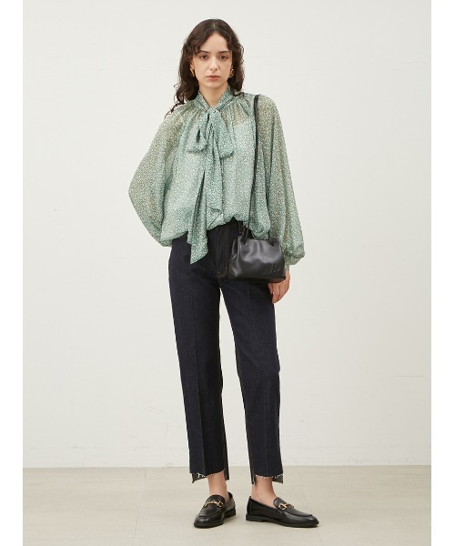 Mila Owen（ミラオーウェン）の「裾段差テーパードデニムパンツ（デニムパンツ・レディース・ピンク/インディゴブルー/ライトブルー/ブルー・00/2/1/0）」の17枚目の写真