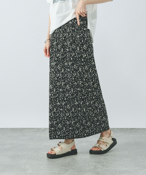 GLOBAL WORK(グローバルワーク)の「細プリーツIラインスカート/253426(スカート・レディース・ライトグレー/ブラック/ネイビー系8/その他・SHORT/REGULAR)」の1枚目の写真