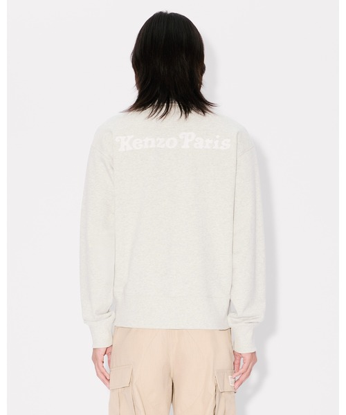 KENZO(ケンゾー)の「'KENZO by Verdy' エンブロイド スウェット(スウェット・メンズ・グレー系その他・SMALL/LARGE/MEDIUM/X-LARGE)」の4枚目の写真