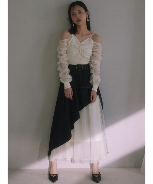 RESEXXY（リゼクシー）の「ポイントシアーニットトップス（ニット/セーター・レディース・ブルー/ブラック/アイボリー・FREE）」の7枚目の写真