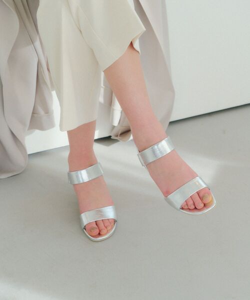 YECCA VECCA(イェッカヴェッカ)の「バーストラップサンダル(サンダル・レディース・ベージュ/シルバー/ブラック・22.5cm/23.5cm/24.5cm)」の8枚目の写真