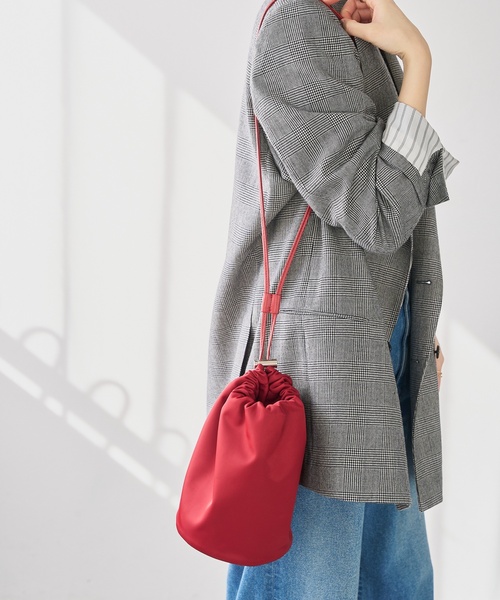 LE TALON(ルタロン)の「LE TALON NYLON PURSEバッグ(ショルダーバッグ・レディース・ベージュ/ブラック/レッド・FREE)」の1枚目の写真