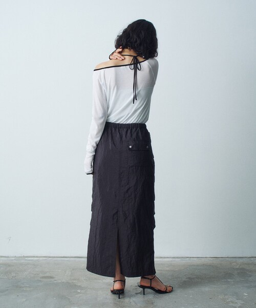 CODE A(コードエー)の「◆bicolor neck design tops(Tシャツ/カットソー・レディース・ブルー系9/ホワイト系5/チャコール・00)」の8枚目の写真