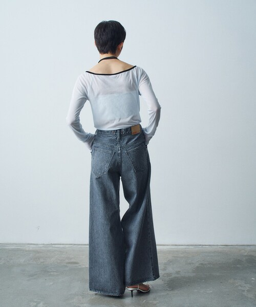 CODE A(コードエー)の「◆bicolor neck design tops(Tシャツ/カットソー・レディース・ブルー系9/ホワイト系5/チャコール・00)」の11枚目の写真