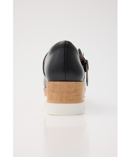 STACCATO（スタッカート）の「トトベルトプラットフォーム（スニーカー