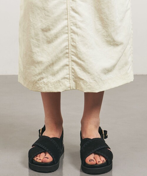 TO UNITED ARROWS（トゥーユナイテッドアローズ）の「＜TO UNITED ARROWS＞ナイロンツイル ギャザースカート（スカート・レディース・オフホワイト/ブラック・FREE）」の16枚目の写真