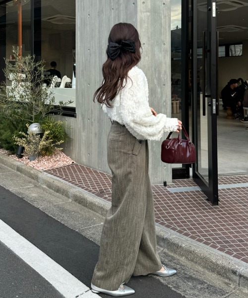 efill（エフィル）の「ボリューム袖 シャギー ブラウス（シャツ/ブラウス・レディース・ベージュ/ブラック・FREE）」の21枚目の写真