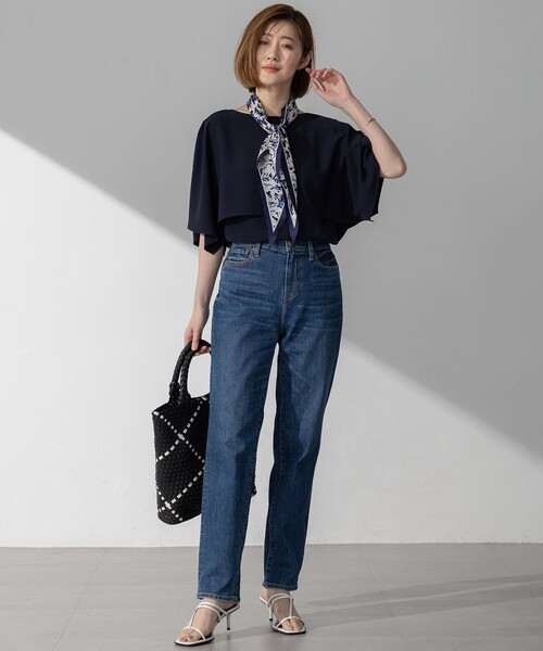 23区(ニジュウサンク)の「ストレッチジョーゼット ケープデザイン カットソー(Tシャツ/カットソー・レディース・ホワイト系/スモーキーグリーン系/ネイビー系/ダークブラウン系/ベージュ系/ブラック系/ピンク/ライトブルー・38)」の22枚目の写真