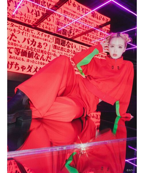 CALNAMUR（カルナムール）の「【エヴァンゲリオンコラボ】PLUGSUIT SWEAT（ブルゾン・レディース・ブルー/ホワイト/レッド/ピンク/パープル/ネイビー・FREE/X-LARGE）」の6枚目の写真